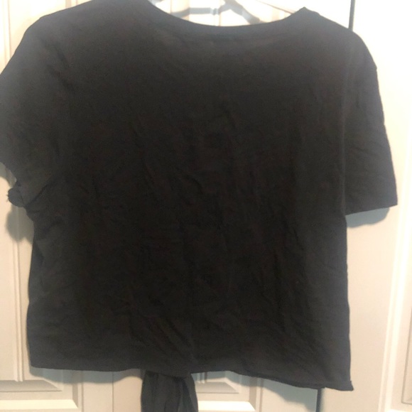 Lululemon crop tee - Picture 3 of 3